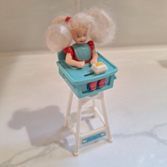1998 Mattel Kelly Barbie High Chair McDonalds Moves Happy Meal Hair Burger Toy - Picture 1 of 8